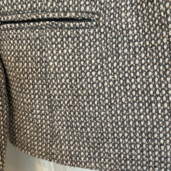 Talbots Gray Tweed Wool Blend Work Or Casual Lined Blazer sz.8 - Picture 2 of 12